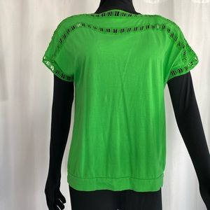Ladies Denim 24/7, pullover top, green size M.  60% cotton, 40%rayon. Pre-owned.